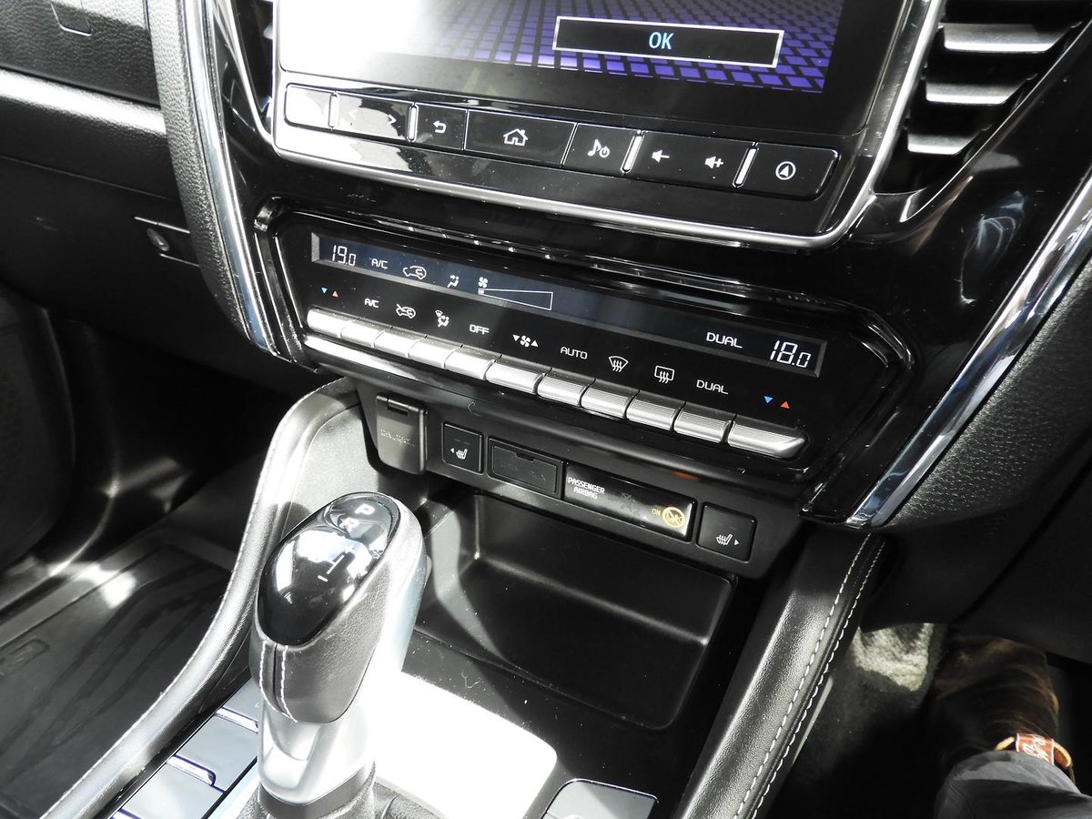 2021 Isuzu MU-X LS-T MY21 4x2 image 16