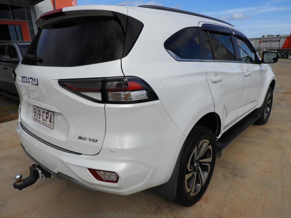 2021 Isuzu MU-X LS-T MY21 4x2 image 6