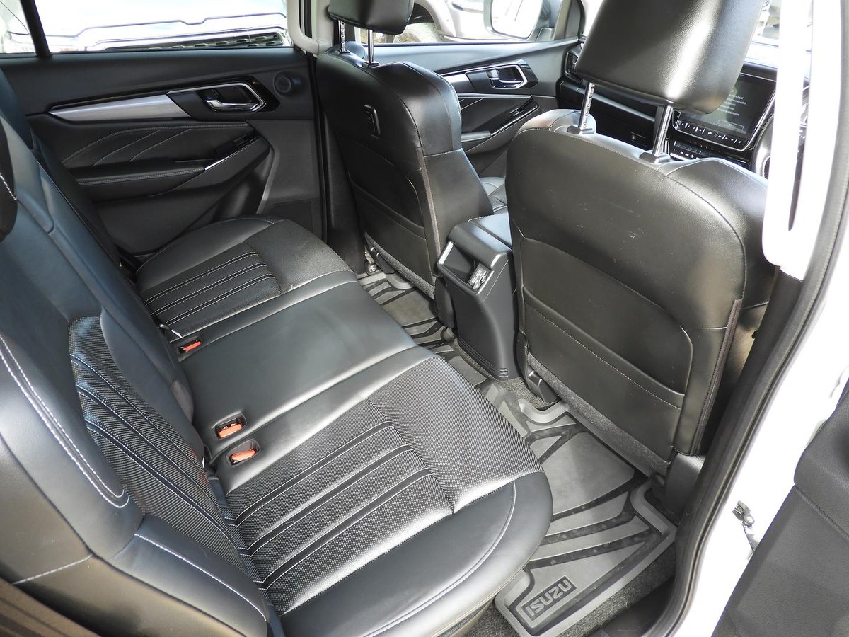 2021 Isuzu MU-X LS-T MY21 4x2 image 9