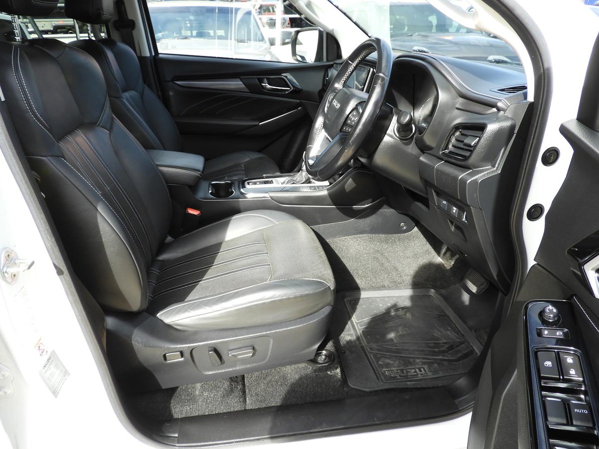 2021 Isuzu MU-X LS-T MY21 4x2 image 8