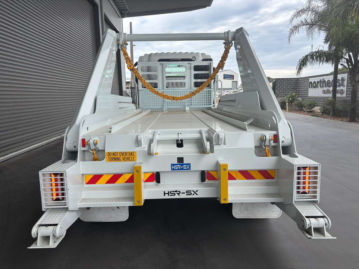 2026 Isuzu F Series Fxy 260-355 At R45 image 5
