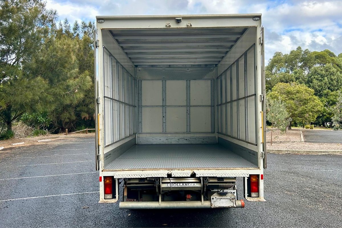 2021 Hino 300 Series 616 image 9