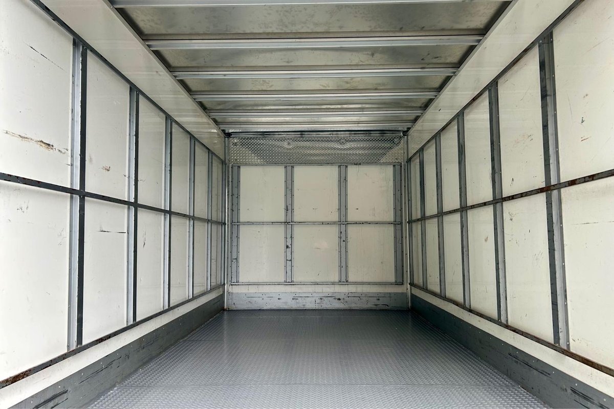 2021 Hino 300 Series 616 image 12