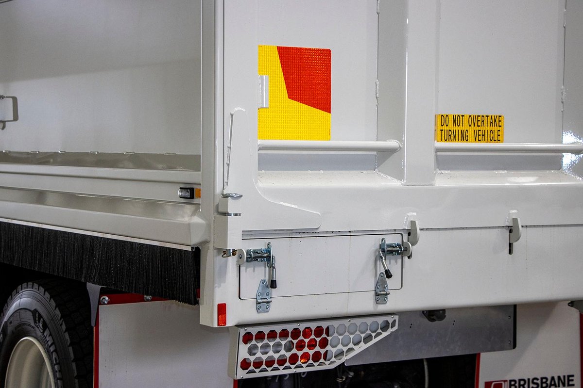 2025 Isuzu F Series Fyh 320-355 At R58 image 22