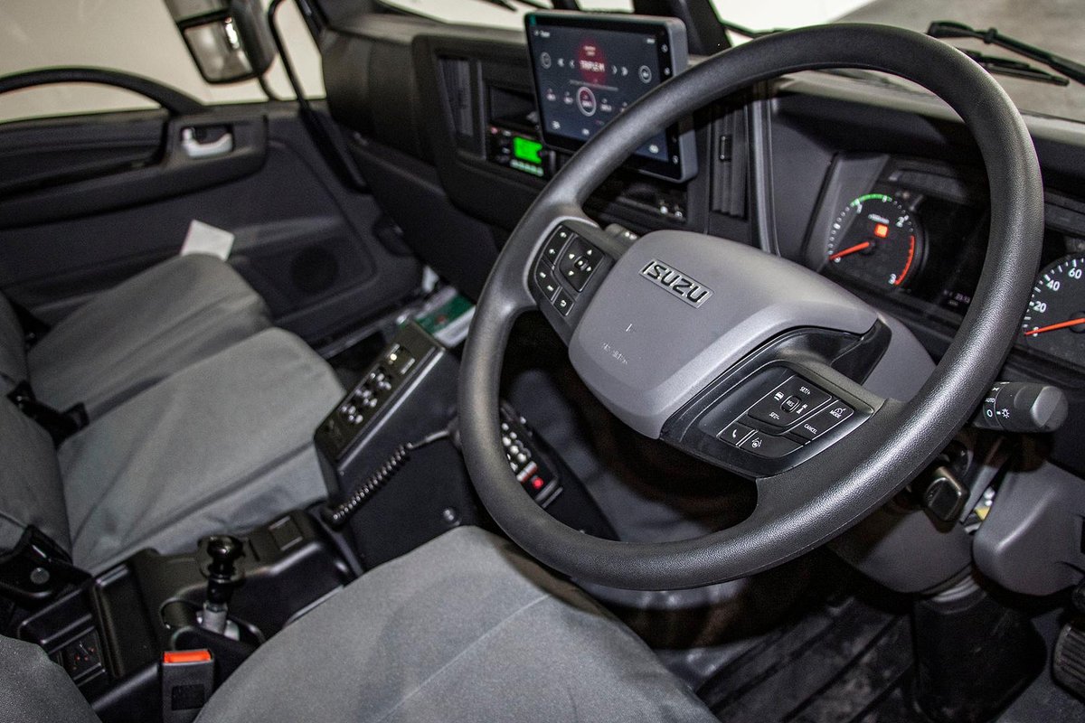 2025 Isuzu F Series Fyh 320-355 At R58 image 7