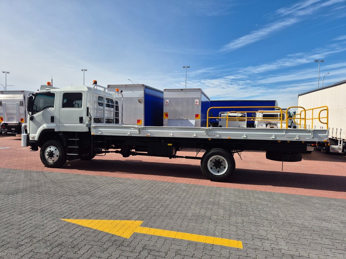 2016 Isuzu Trucks Fts 139-260 4x4 Auto Crew Cab Tray image 7
