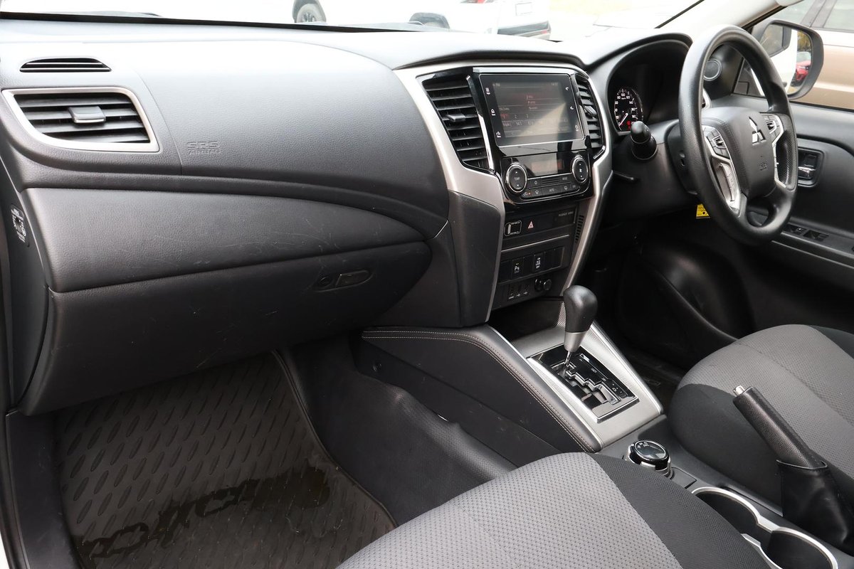 2021 Mitsubishi Triton GLX+ MR MY22 4X4 Dual Range image 24