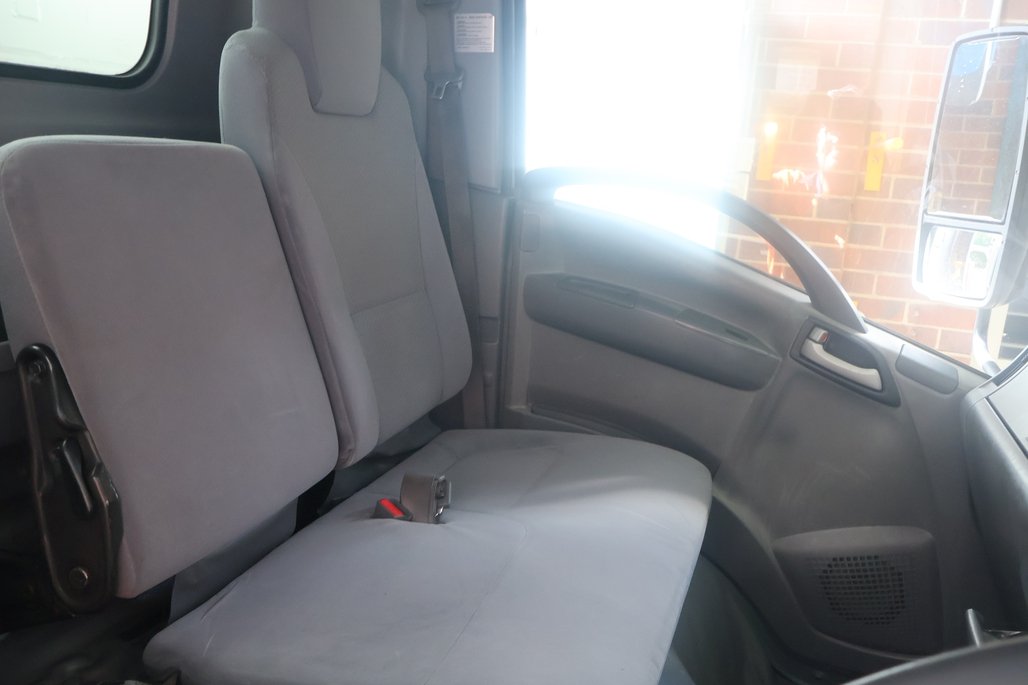 2019 Isuzu Nqr 87-190 image 17