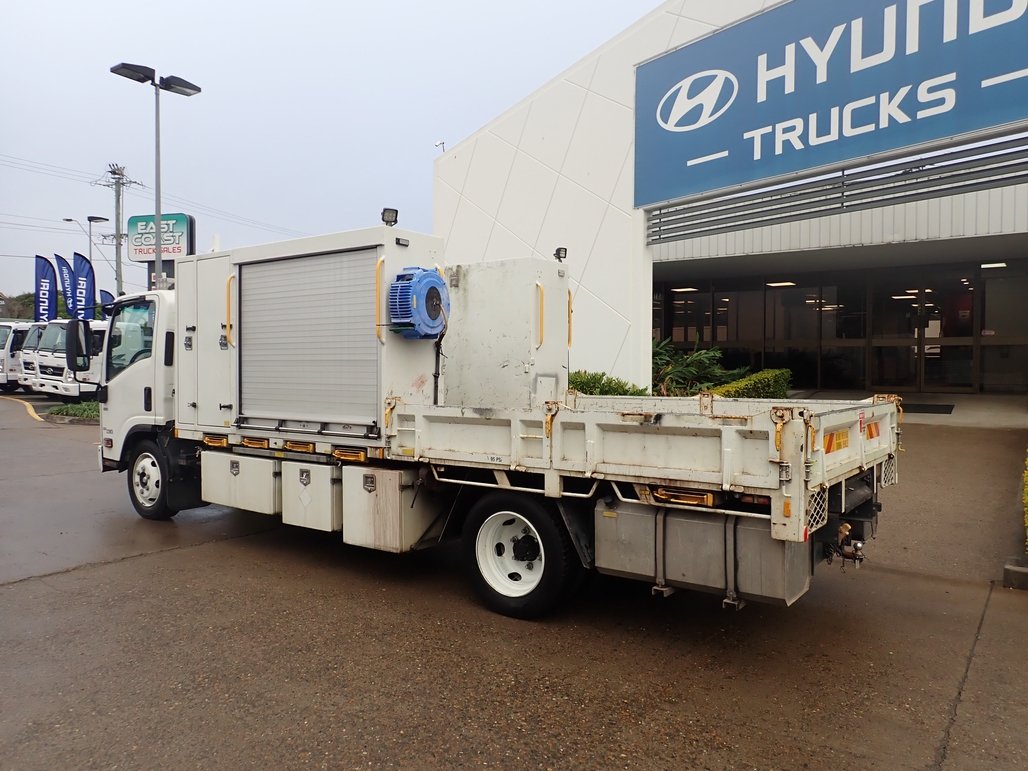 2019 Isuzu Nqr 87-190 image 4