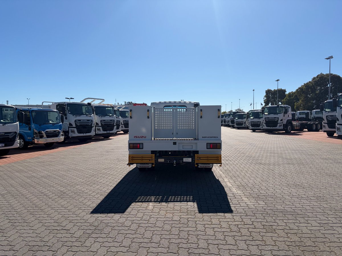 2025 Isuzu Trucks Npr 45/55-155  Amt Swb Service Pack image 22