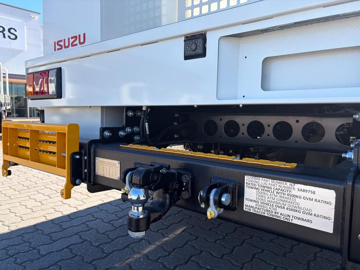 2025 Isuzu Npr 45/55-155  Amt Swb Service Pack image 17