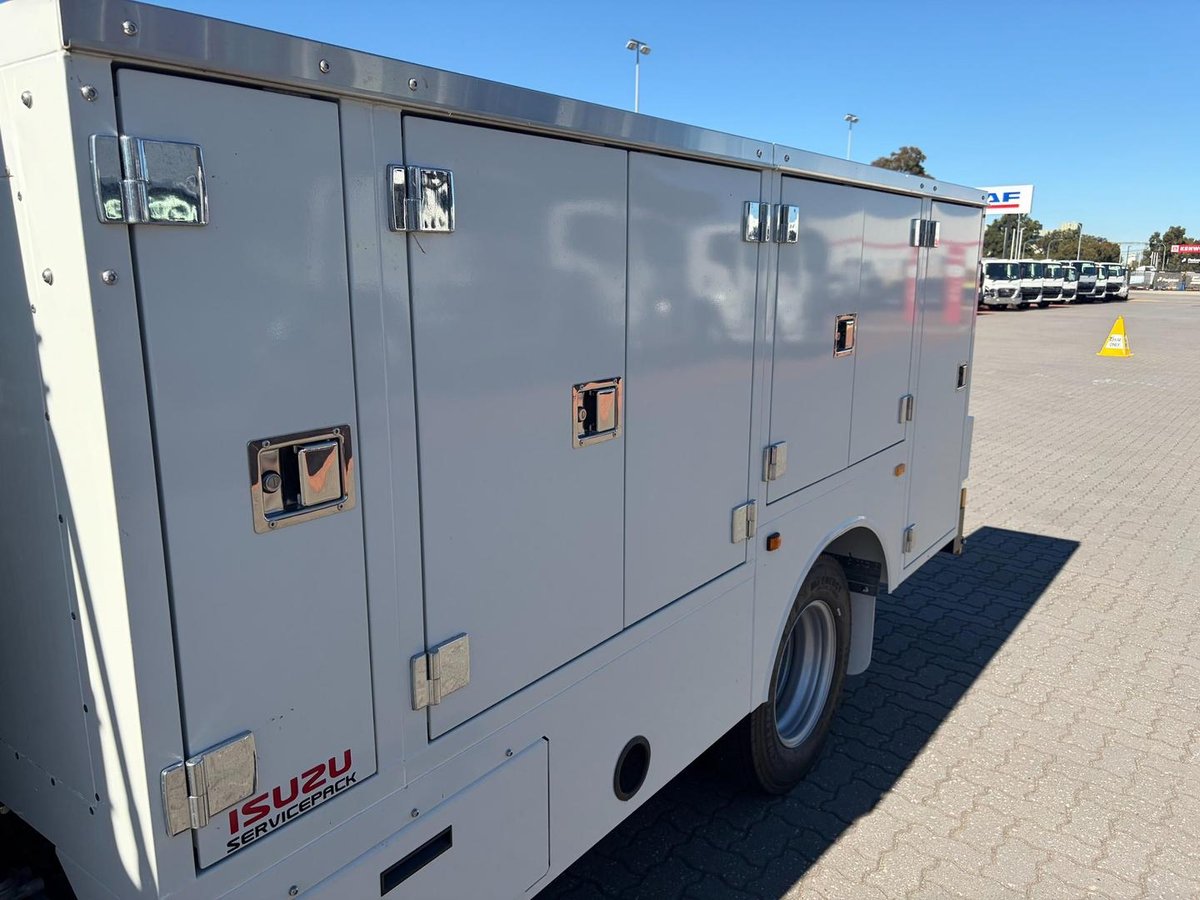 2025 Isuzu Npr 45/55-155  Amt Swb Service Pack image 13