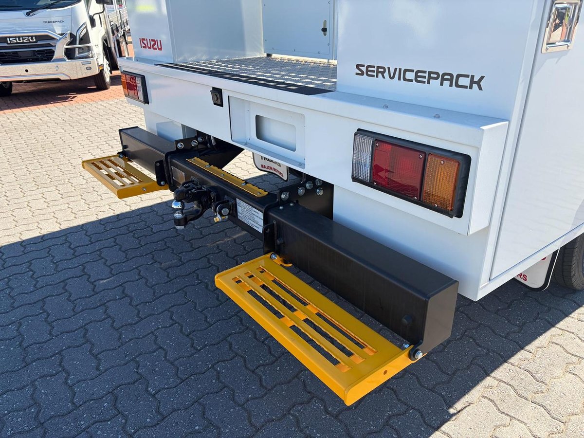 2025 Isuzu Npr 45/55-155  Amt Swb Service Pack image 9