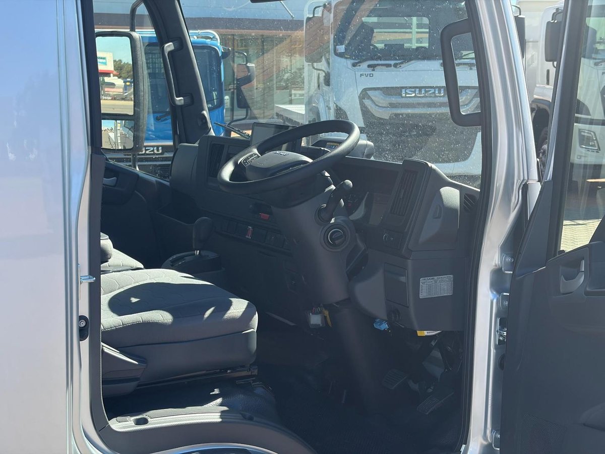 2026 Isuzu Nnr 45 150 Dt D34 Traypack image 7