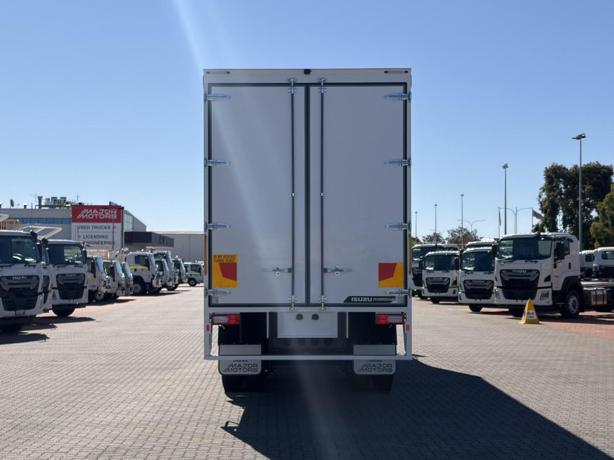 2026 Isuzu Fvl 260-300  At R67 Freightpack image 13