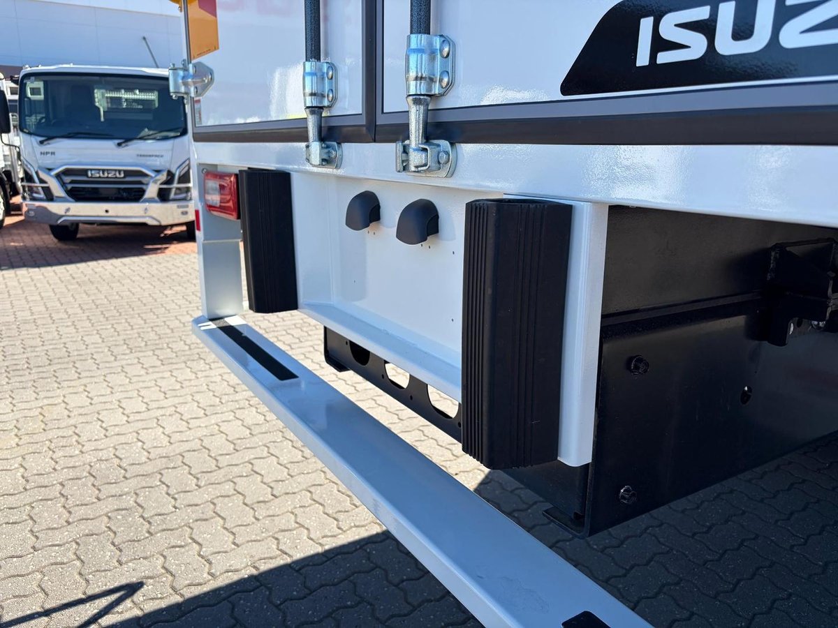 2026 Isuzu Fvl 260-300  At R67 Freightpack image 10