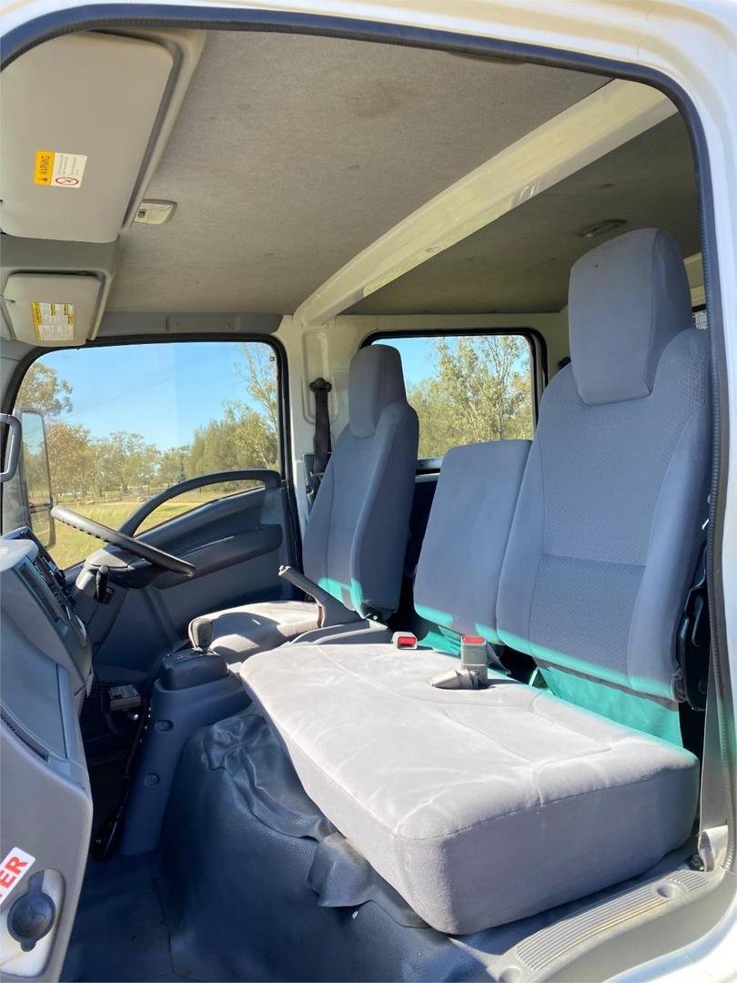 2017 Isuzu N Series Nqr 87/80-190 image 13