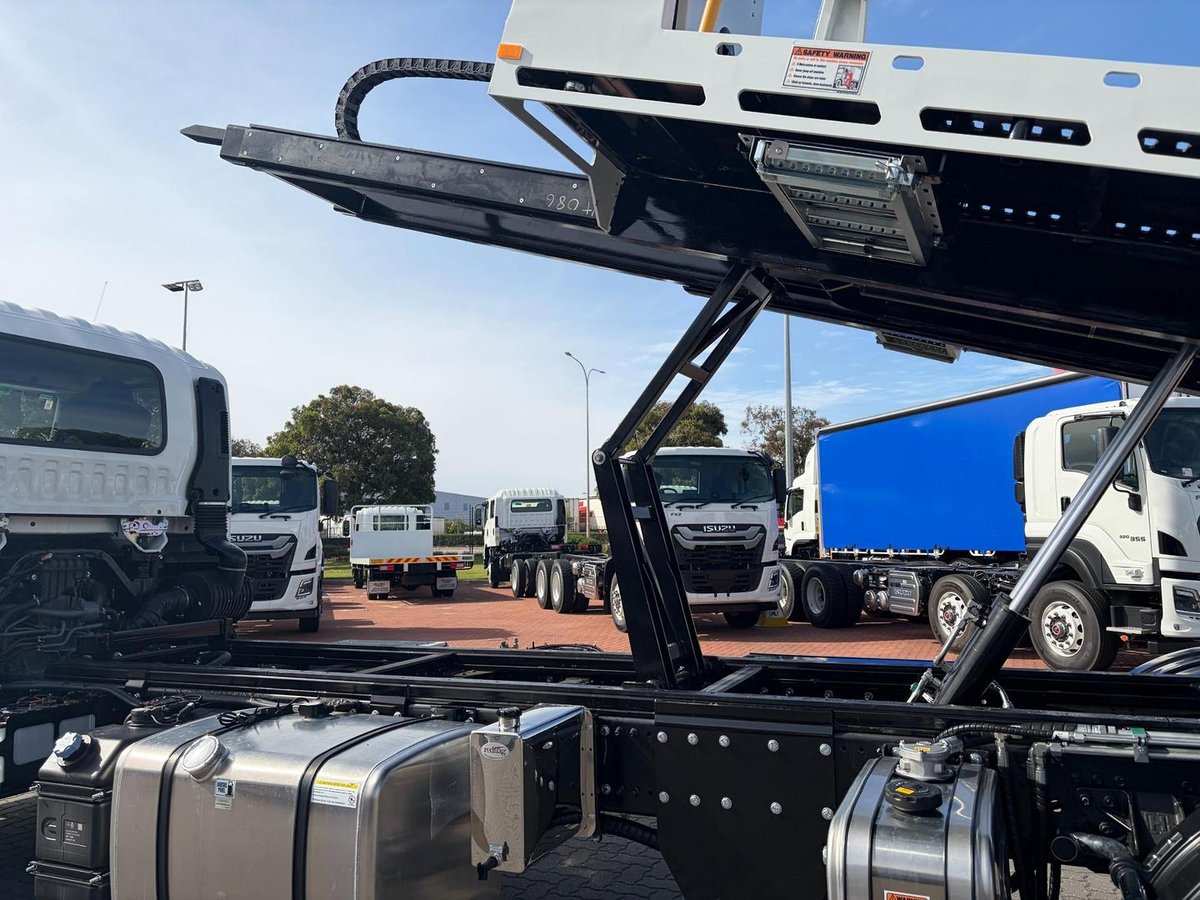 2026 Isuzu Fvy 260-300 At R67 6X4 Tilt Slide image 11