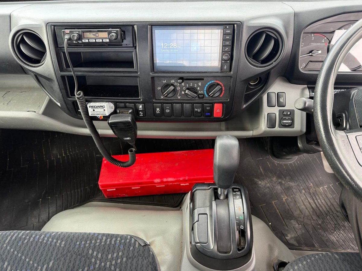 2023 Hino 300 Series 616 image 19