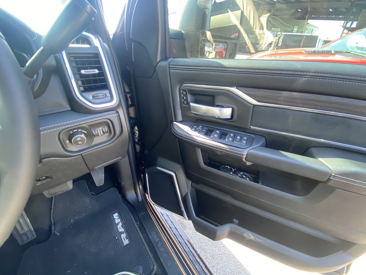 2025 Ram 2500 Laramie DJ image 13