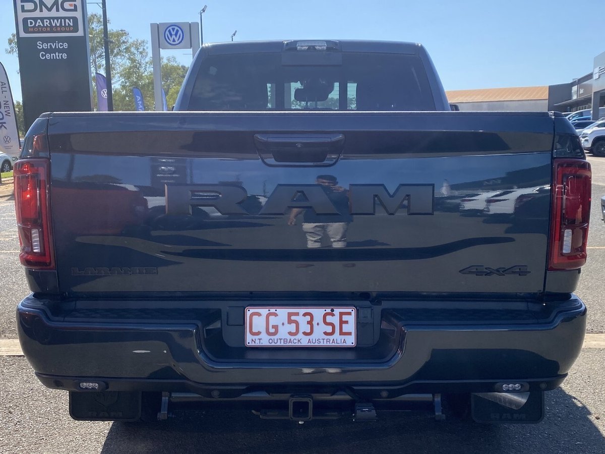 2025 Ram 2500 Laramie DJ image 3