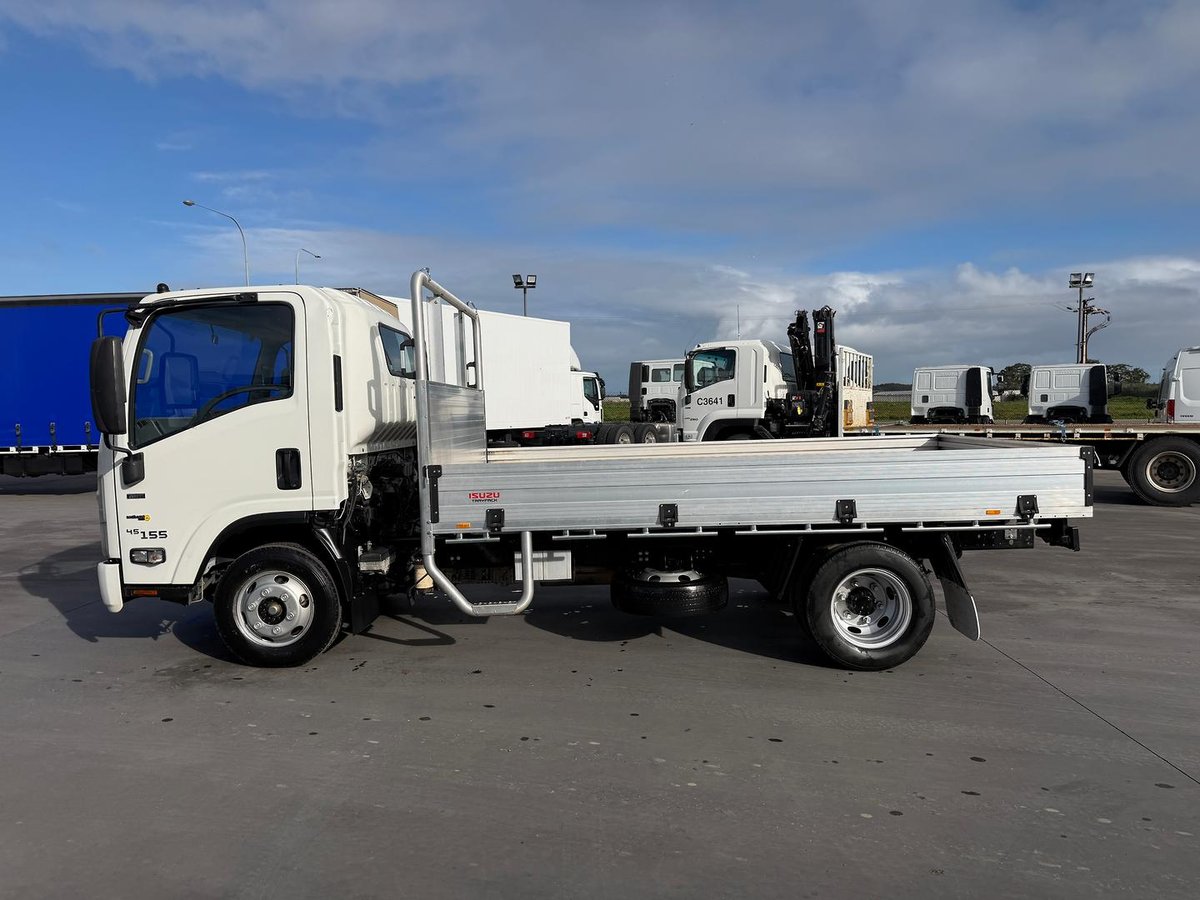 2020 Isuzu N Series Npr 45/55-155 image 2