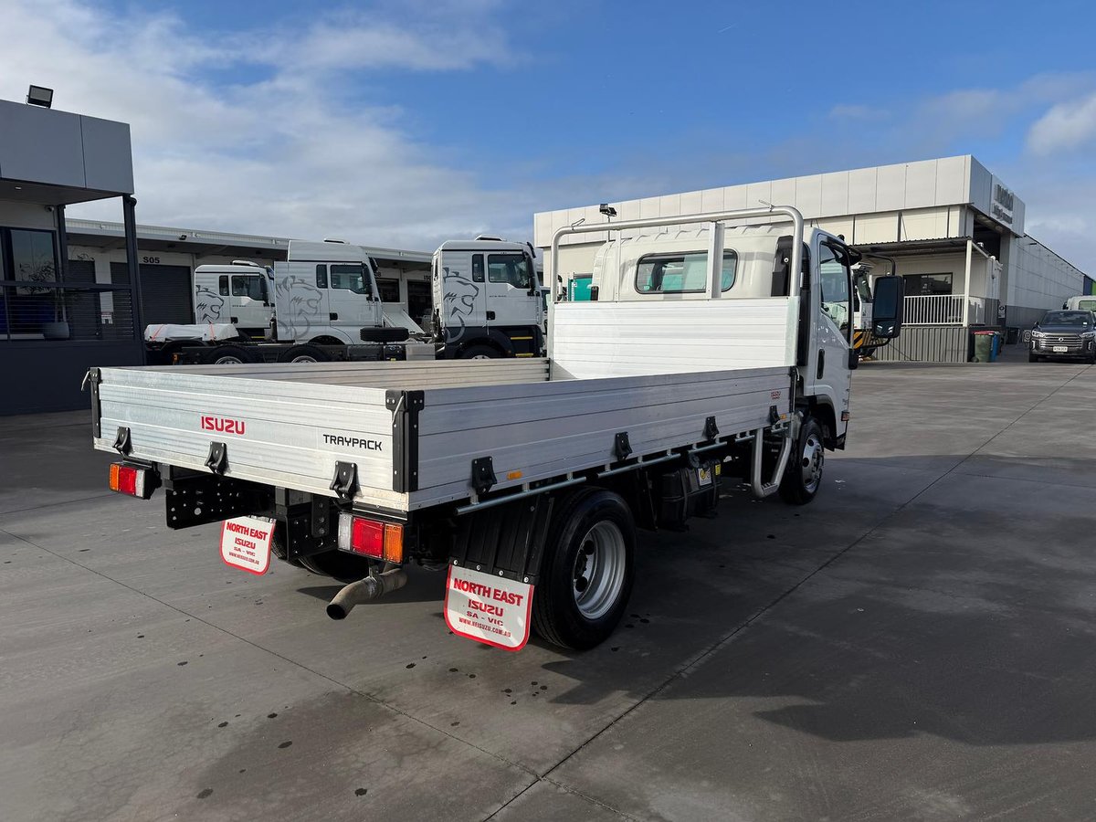2020 Isuzu N Series Npr 45/55-155 image 5
