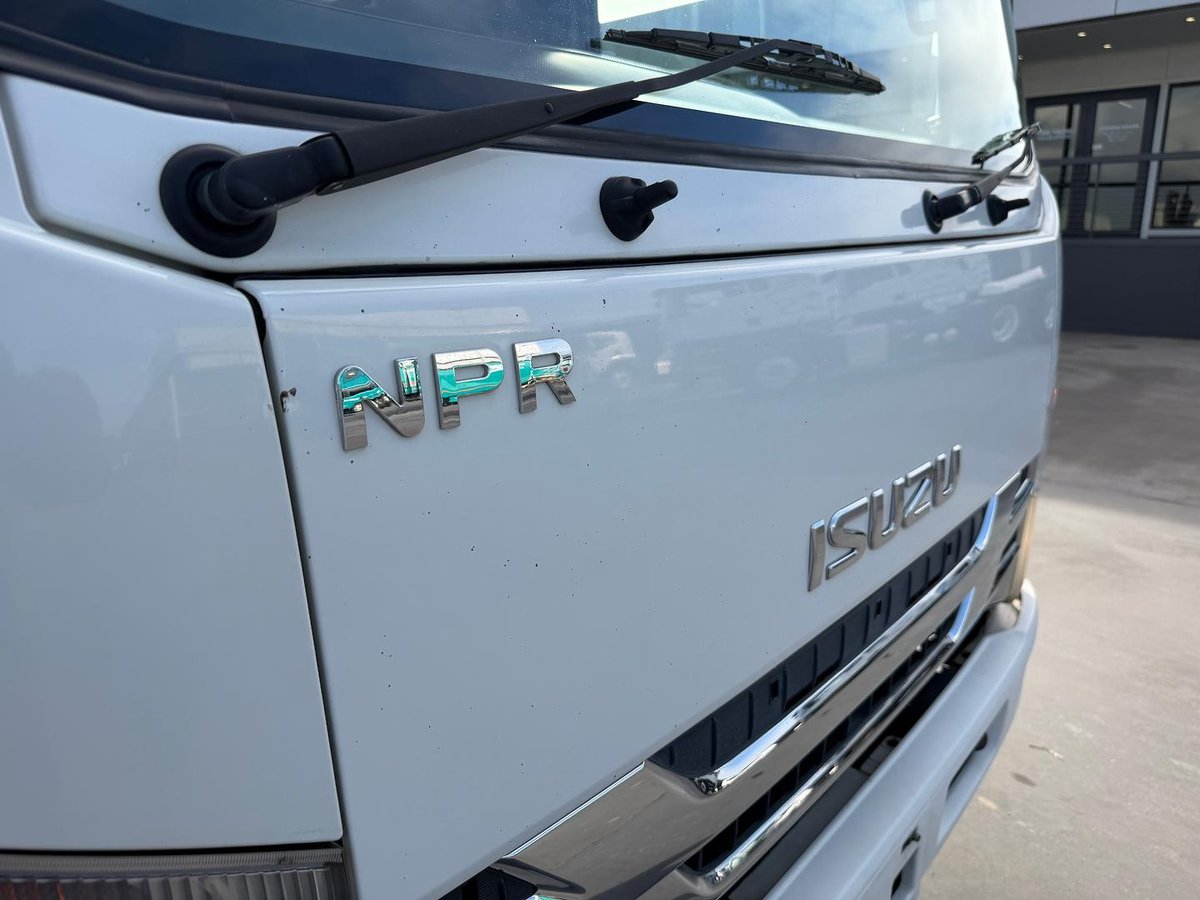 2020 Isuzu N Series Npr 45/55-155 image 10