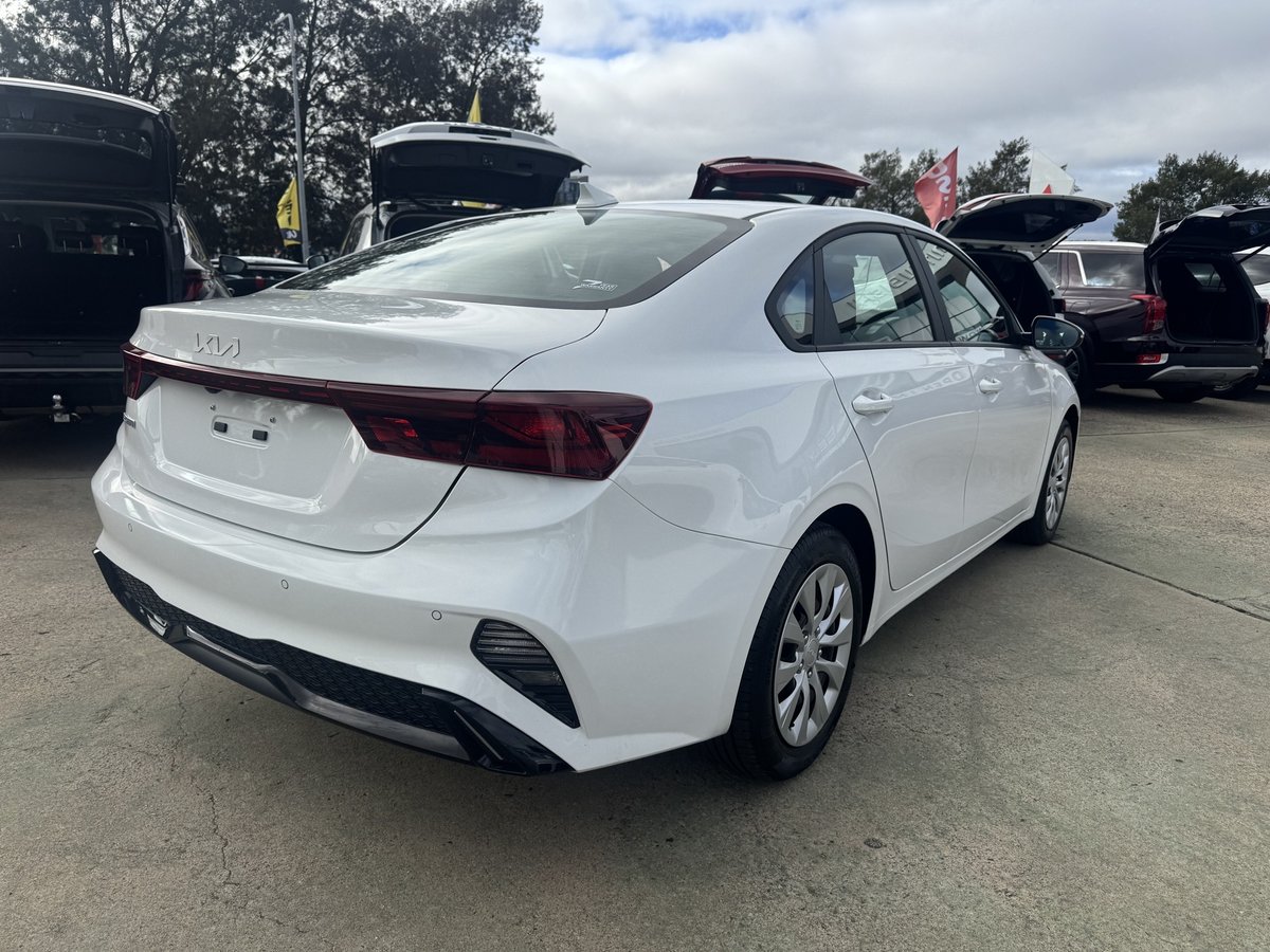 2023 Kia Cerato S BD MY24 image 7