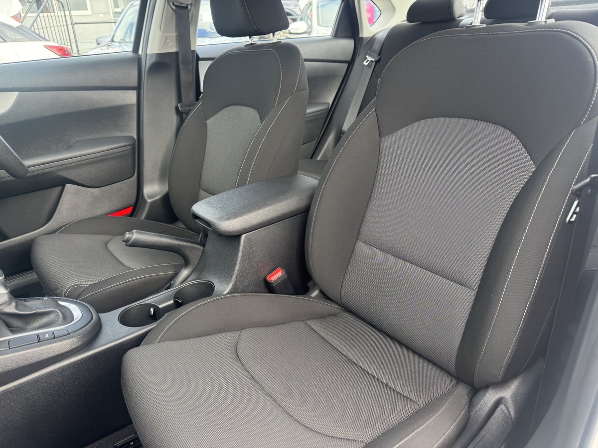 2023 Kia Cerato S BD MY24 image 9