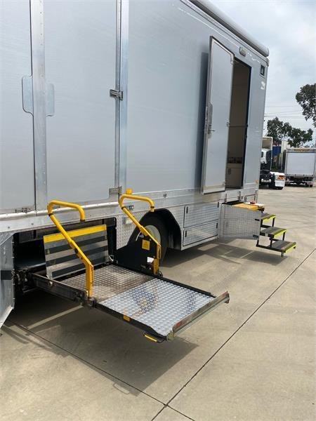 2009 Isuzu Fsd700 image 31