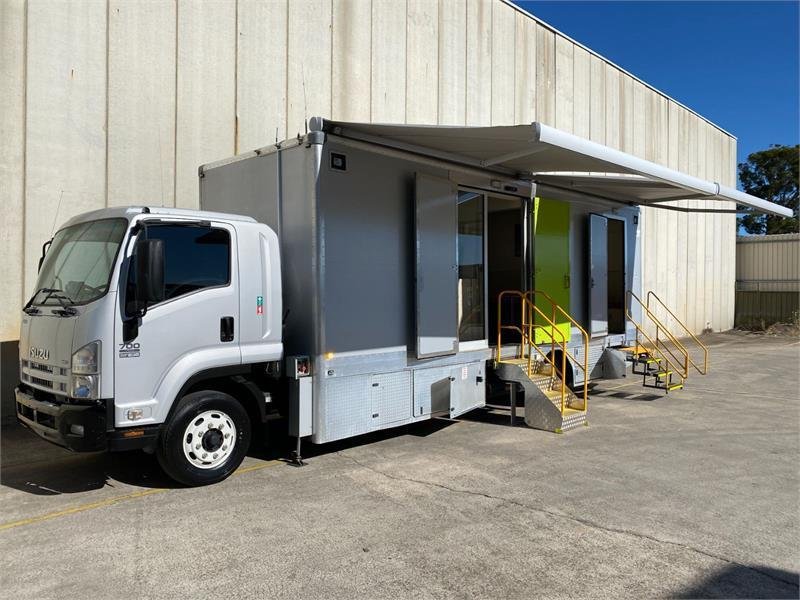 2009 Isuzu Fsd700 image 4