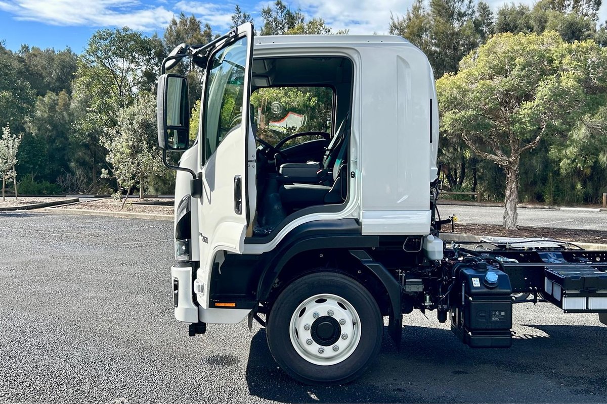 2026 Isuzu F Series FSR 140/120-260 AT R47 image 15