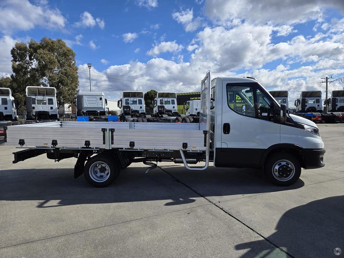 2025 Iveco Daily 45C18 Tradie Made image 5