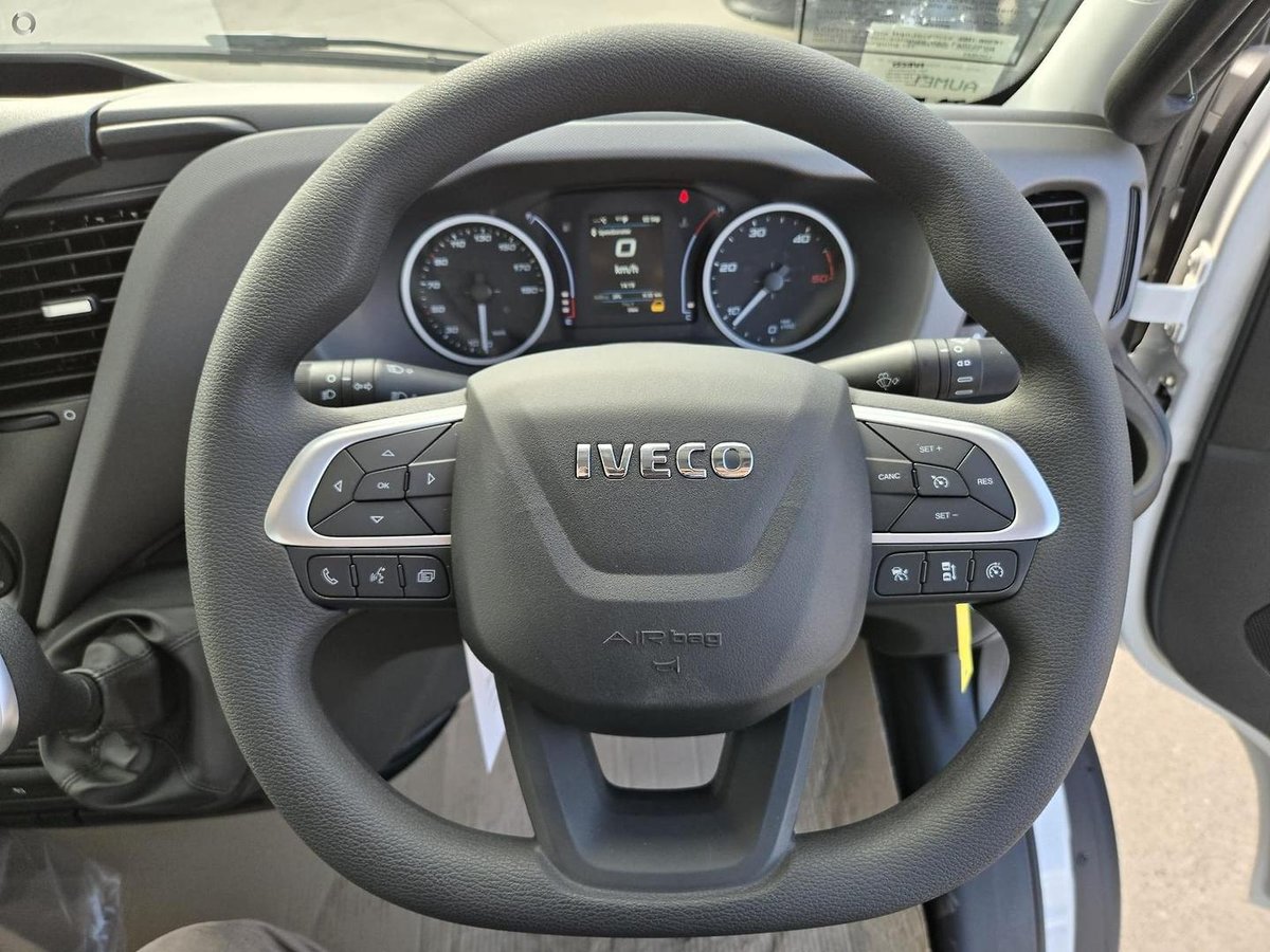 2025 Iveco Daily 45C18 Tradie Made image 11