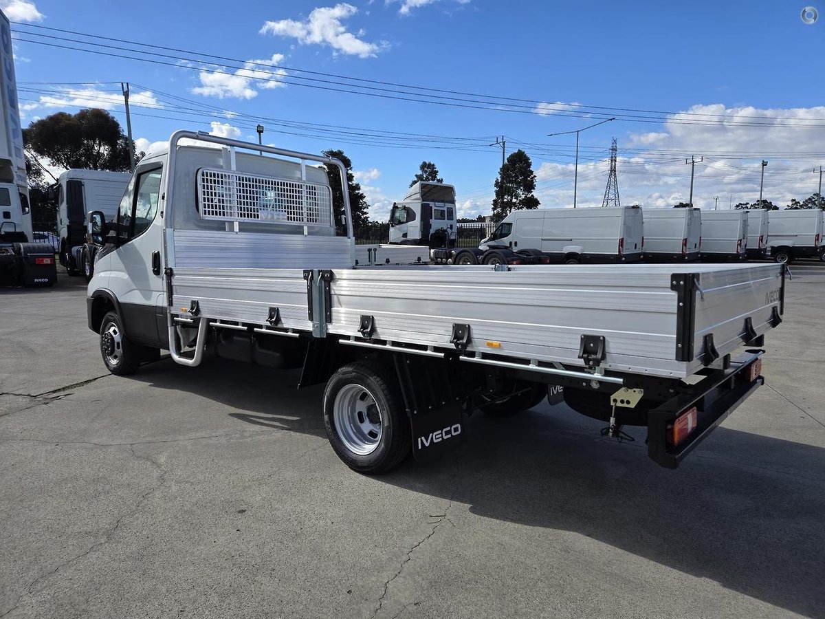 2025 Iveco Daily 45C18 Tradie Made image 8