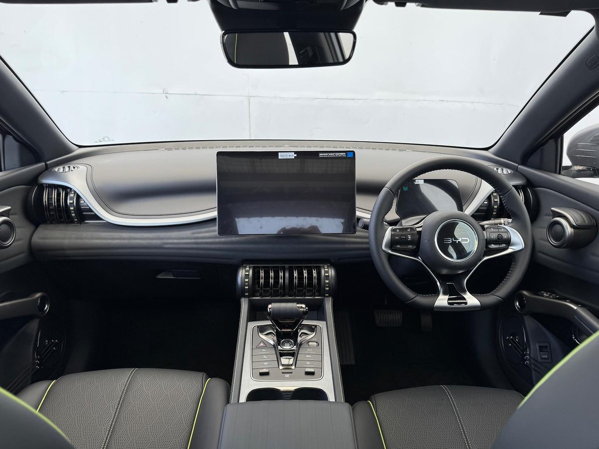 2025 BYD ATTO 3 Premium MY25 image 24