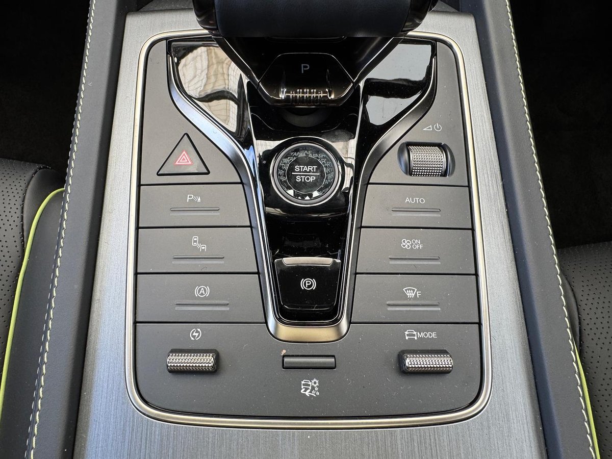2025 BYD ATTO 3 Premium MY25 image 28