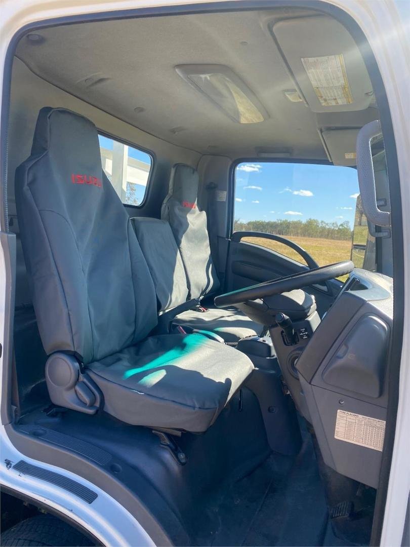 2019 Isuzu N Series NNR 45-150 image 13