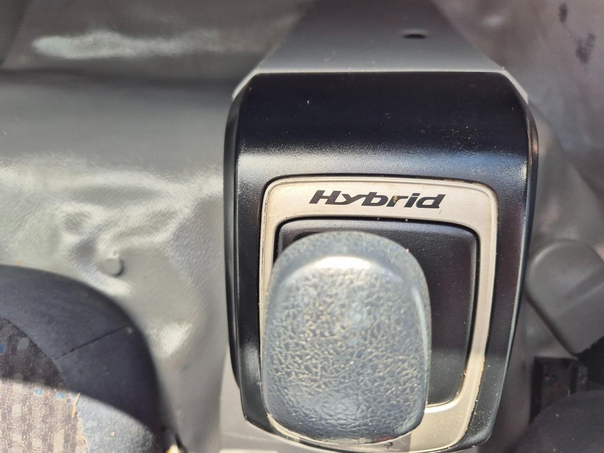 2015 Hino 716 - 300 Series Hybrid 3.5 Ton &Quot;Hybrid&Quot; Auto Tray image 18