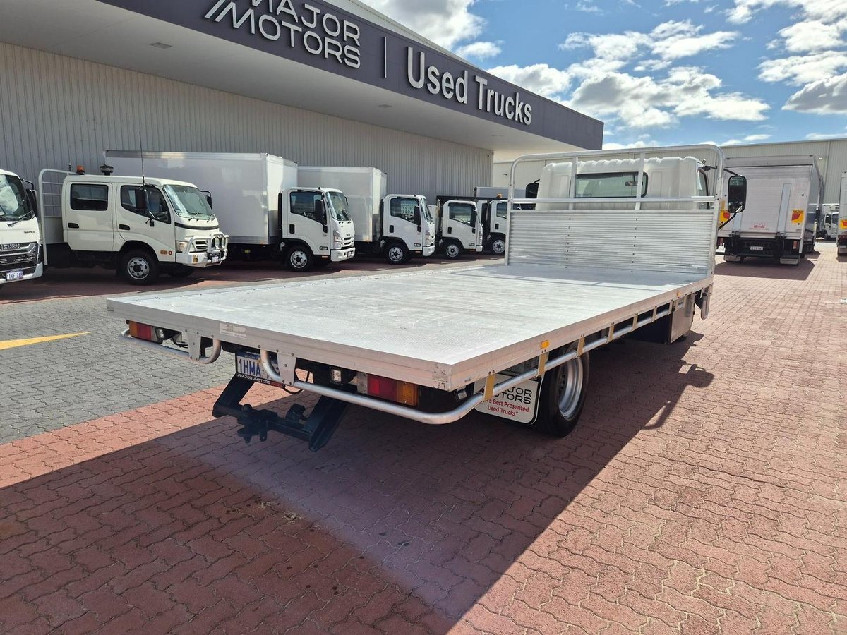 2015 Hino 716 - 300 Series Hybrid 3.5 Ton &Quot;Hybrid&Quot; Auto Tray image 8