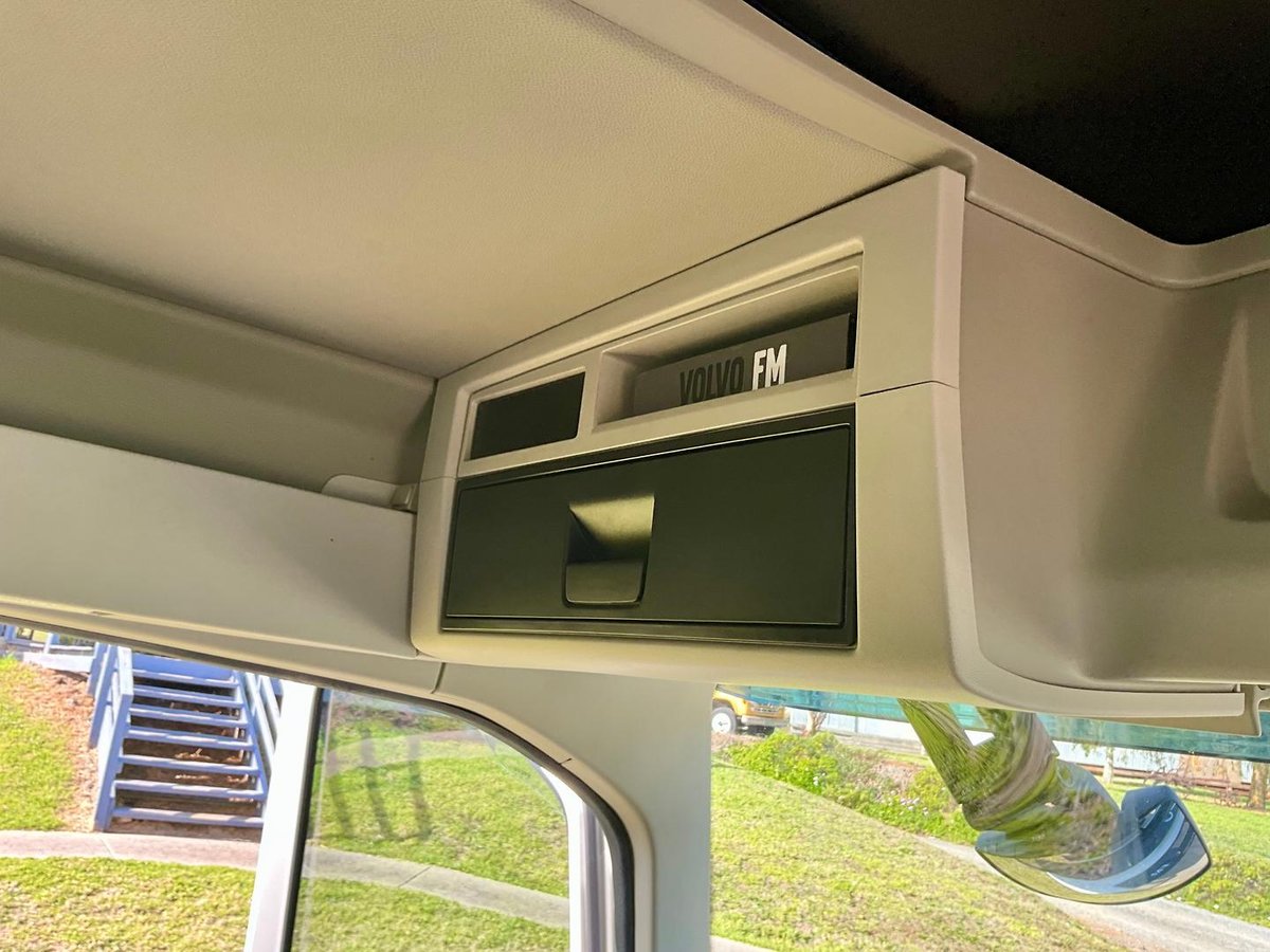 2022 Volvo Fm Series image 12