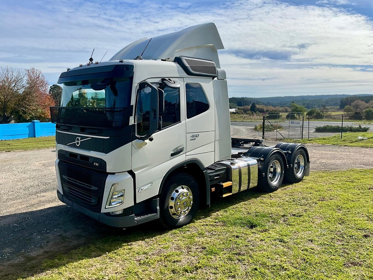 2022 Volvo Fm Series image 5