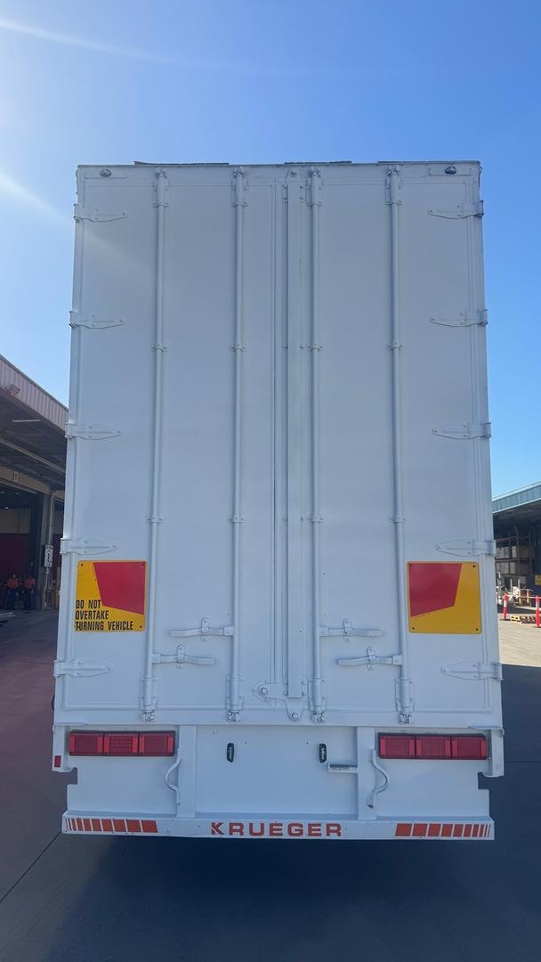 2014 Krueger 22P Drop Deck image 15