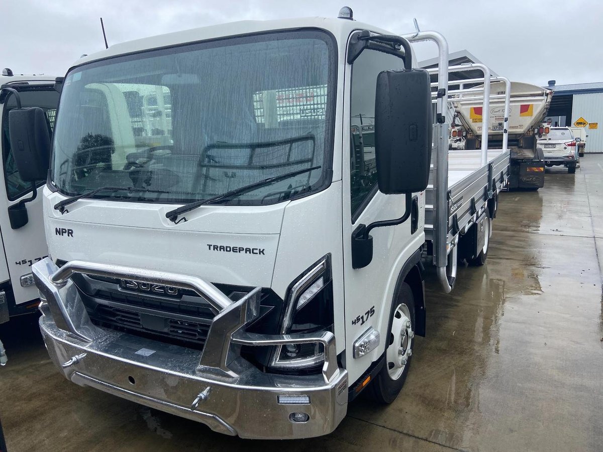 2026 Isuzu Npr Npr 45-175 Dt D34 Trade 3 years free servicing image 2