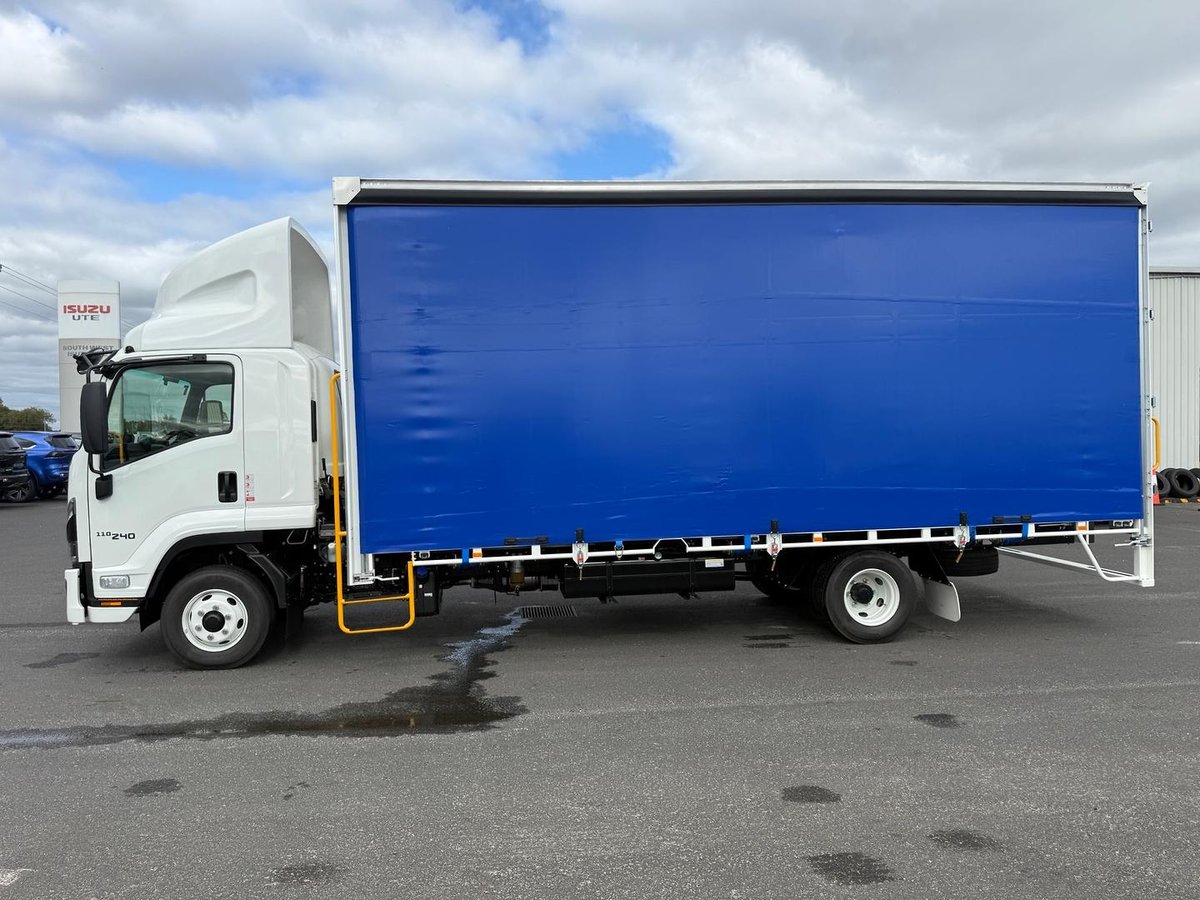 2026 Isuzu F Series FRR 110-240 AM R52 Freightpack image 5