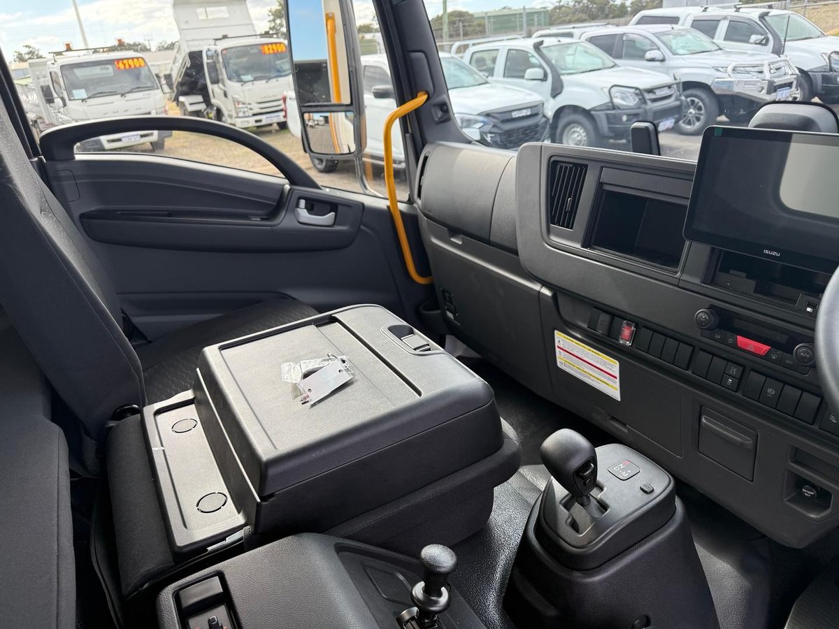 2026 Isuzu F Series FRR 110-240 AM R52 Freightpack image 15