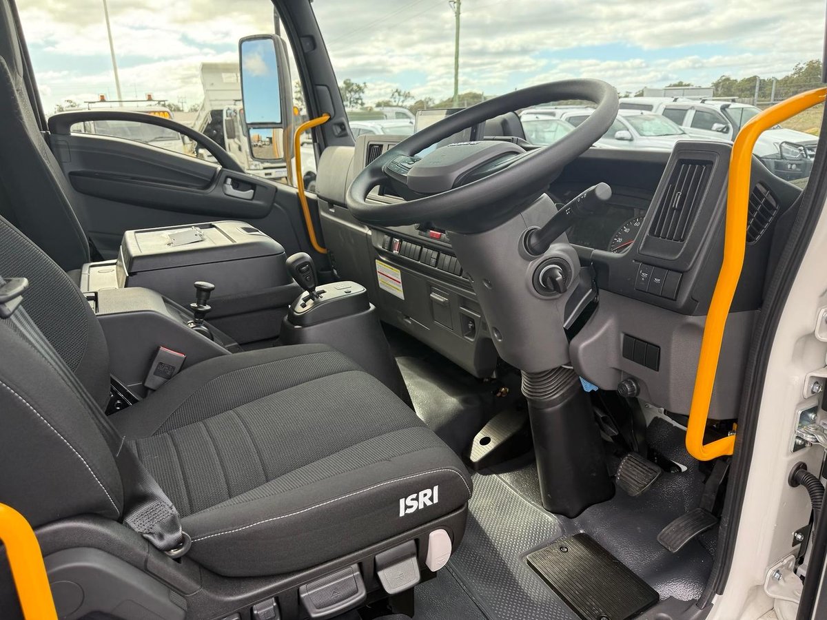 2026 Isuzu F Series FRR 110-240 AM R52 Freightpack image 14