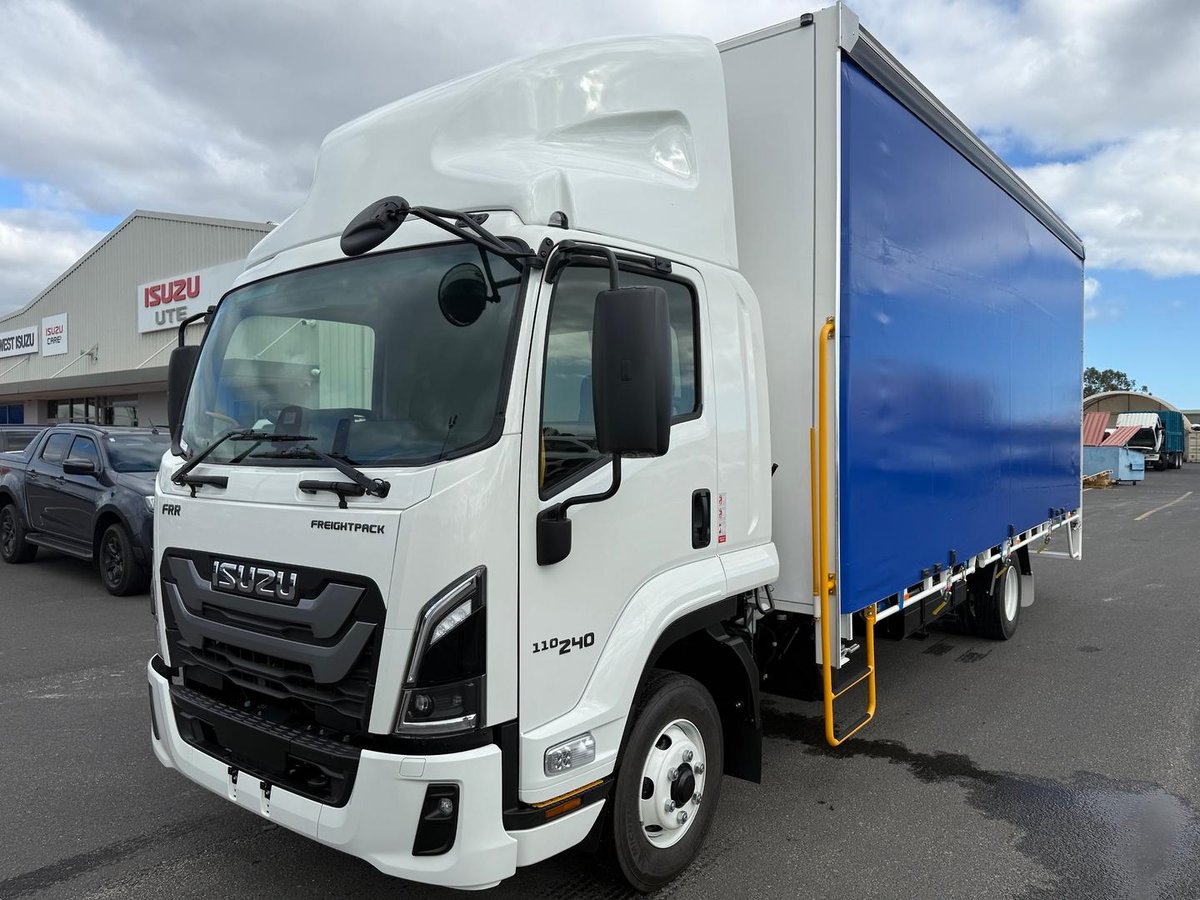 2026 Isuzu F Series FRR 110-240 AM R52 Freightpack image 2