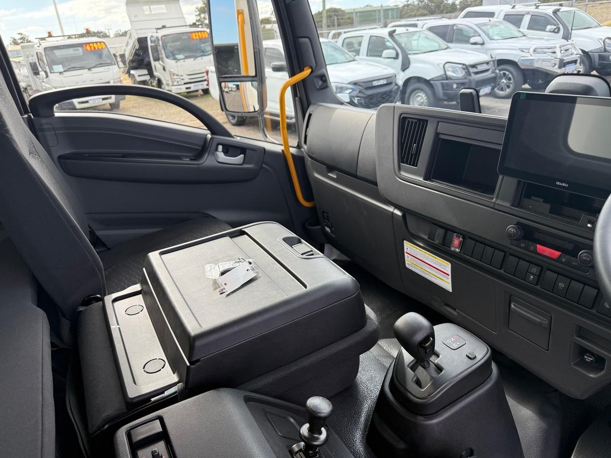 2026 Isuzu F Series FRR 110-240 AM R52 Freightpack image 15